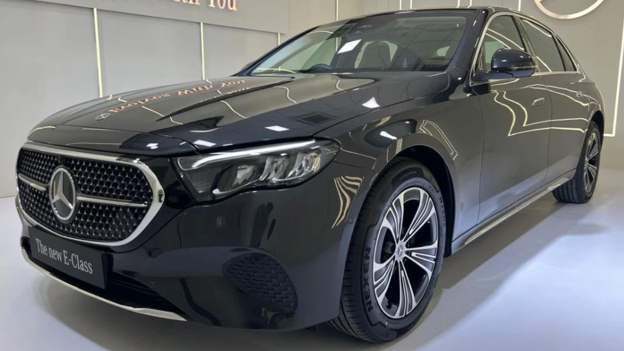 Detailed review of the Mercedes-Benz E-Class LWB 2025 luxury sedan