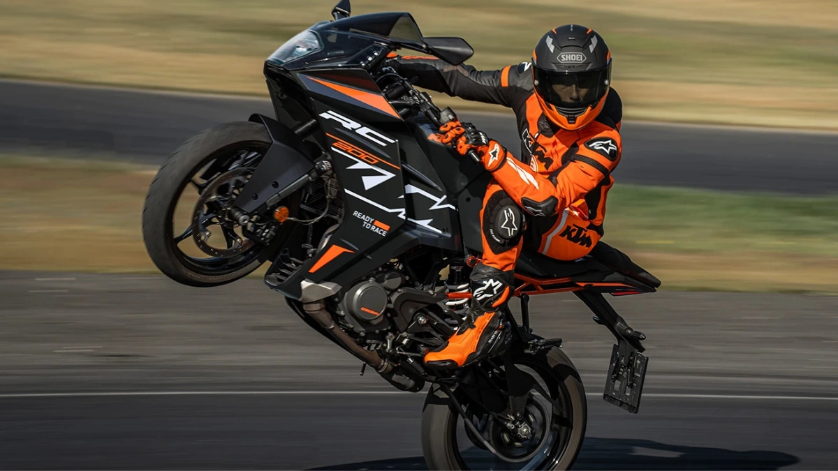 KTM RC 200 Price - Mileage, Images, Colours