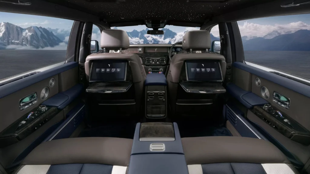 Rolls-Royce Phantom interior features and design