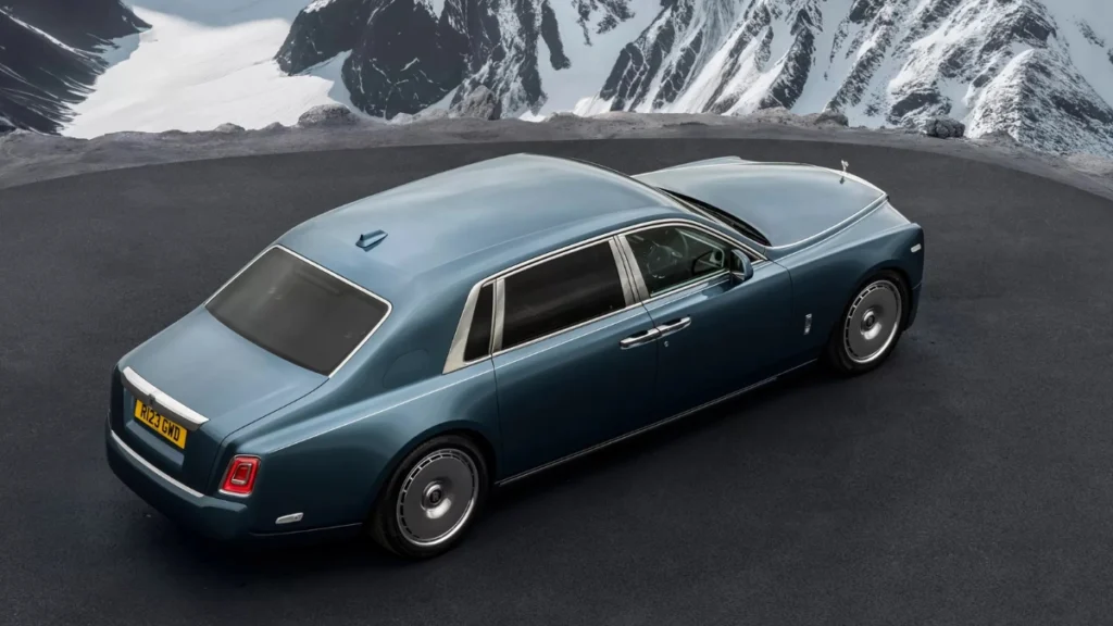 Rolls-Royce Phantom driving experience review