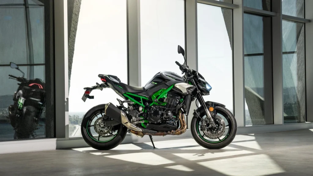 Kawasaki Z900 top speed and performance review