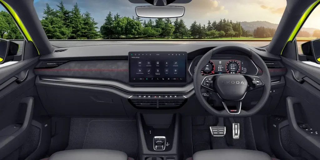 Skoda Octavia RS interior features and design